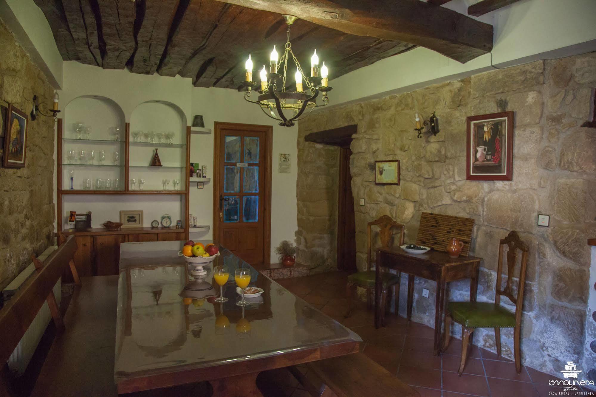 Casa Rural La Molinera Etxea Samaniego Exterior photo